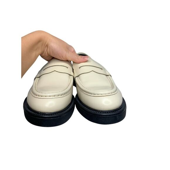 NWOT VAGABOND Shoemakers Alex Classic Loafer in White - Picture 7 of 12